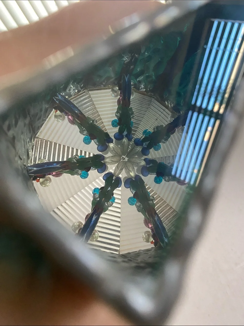 Vintage Dawn Parlamento Signed “ P’ZZAZ” Stained Glass Kaleidoscope 6”x3”x1.5”